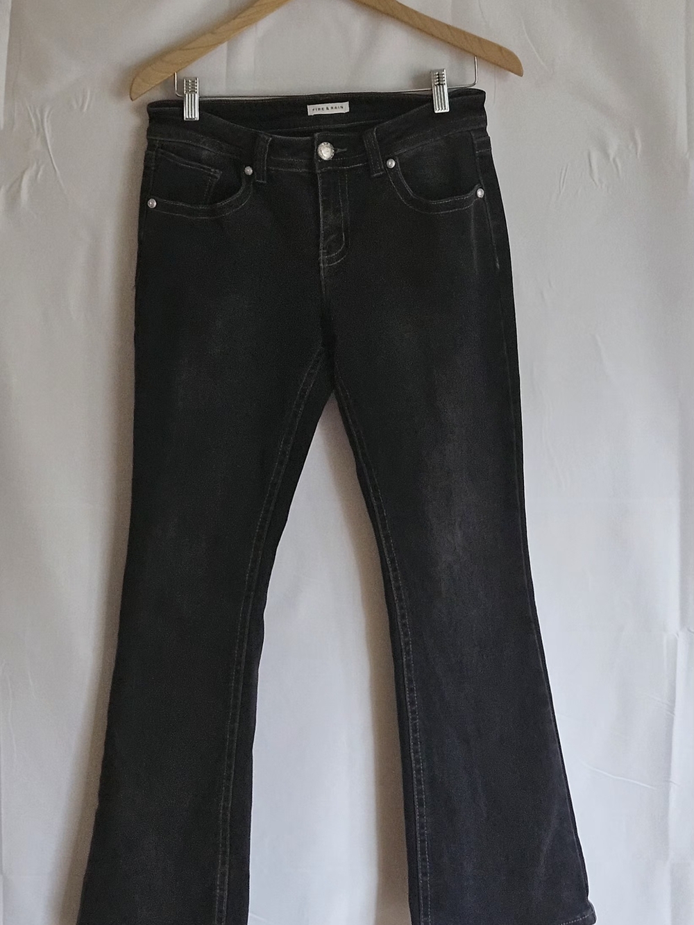 Fire & Rain Y2K Black Flare Jeans Angel Wing Rhinestone Pockets Size 11 - Picture 2 of 16
